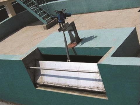 旋轉(zhuǎn)式調(diào)節(jié)堰門(mén)